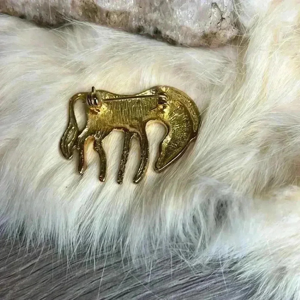 Vintage Zebra Brooch - Picture 3 of 3